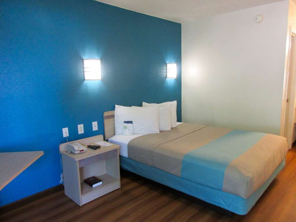 Motel 6 Huntsville - Madison Quarto foto